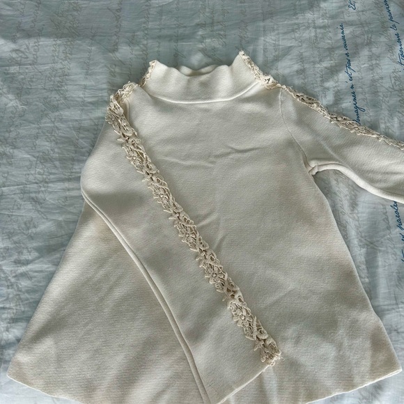 White embroidered sweater. S. Knitted and Knotted/Anthropologie. - Picture 2 of 2